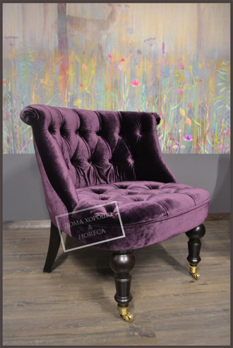 Аренда дизайнерское кресло на колесиках темно-фиолетовое