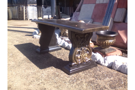 Столики, скамейки