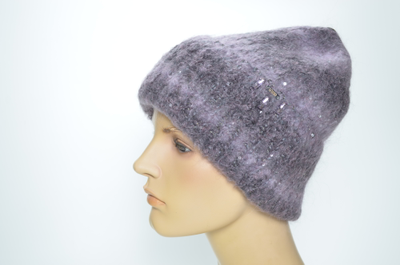 Зимняя шапка с отворотом