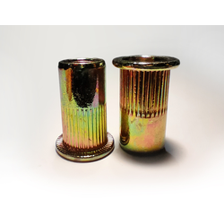 Резьбовая заклепка со шляпкой М8х11х21