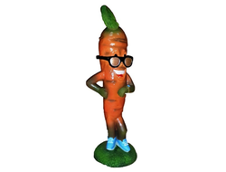 Садовая фигура Морковь