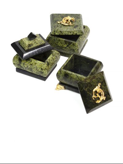 Шкатулки из змеевика малые