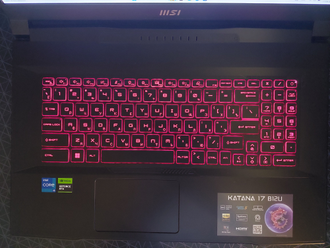 MSI GF76 KATANA B12UCR-821XRU  ( 17.3 FHD IPS 144HZ I5-12450H RTX3050  16GB 512Gb SSD )