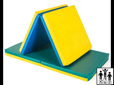 Мат гимнастический складной 2-х секционный