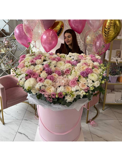 Букет в шляпной коробке VIP Микс №1