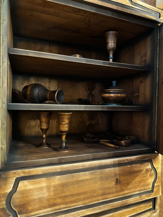 Kitchen cabinet stash