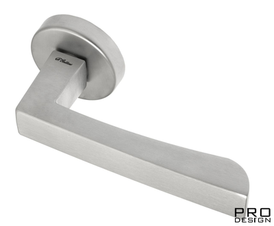 Дверная ручка на круглом основании Fratelli Cattini "HAMMER" 7-CS матовый хром