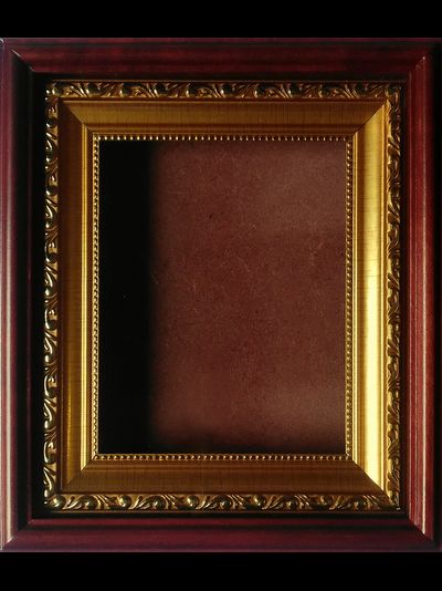 Киот деревянный с багетной рамой "под золото" для иконы формата 13х16см.