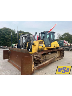 Стекло дверное левое на New Holland D180