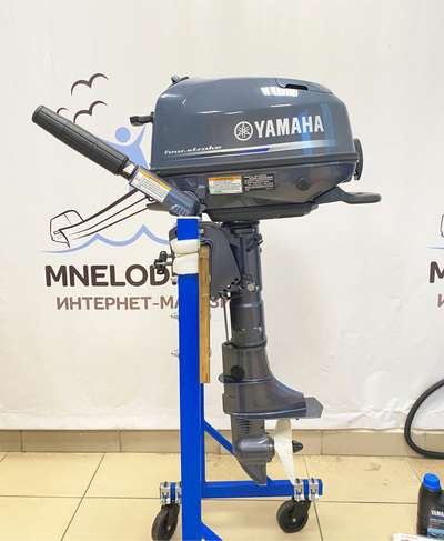 Лодочный мотор YAMAHA F5AMHS справа
