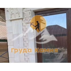 Колонна настенная