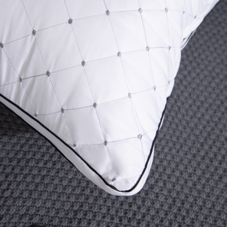 Подушка для сна 70 х 70 см Nano Touch с черным кантом