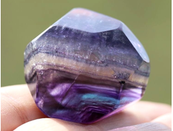 Флюорит - огранка фантазийная