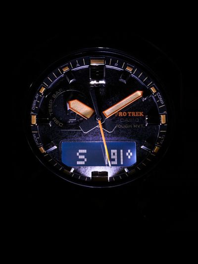 Часы Casio Pro Trek PRW-6900YL-5