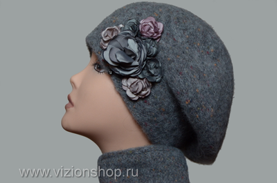 Стильный комплект берет и шарф зима 2019 с цветами Vizio Италия 6106 антрацит