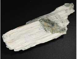 Брусит (немалит), волокнистый брусит, змеевик, коллекционный образец, Россия, КЧР, Урупский район, м-ние., Белые осыпища  (82*29*13 мм, 29 г) №29665