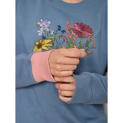 ЖЕНСКИЙ СВИТШОТ ГОЛУБОЙ "ЦВЕТОЧНЫЕ КЕДЫ"