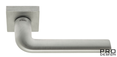 Дверная ручка на квадратном основании Fratelli Cattini "LINEA" 8-CS матовый хром