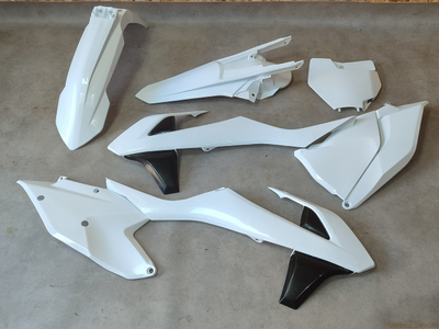 Пластик для мотоцикла KTM 2016-2019, Avantis, KEWS K16.