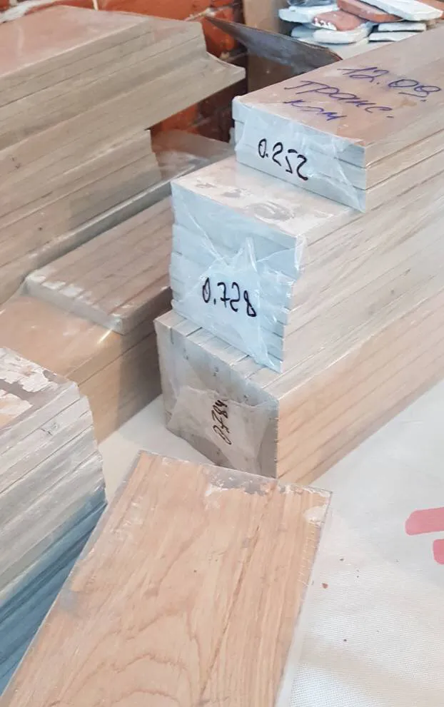 Стеновые панели на объекте. Доставлены в г. Нижневартовск из Москвы транспортной компанией. Идет подготовка к монтажу. Ждем финальных фото от заказчика)