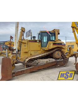 Стекло кузовное левое на Caterpillar D7R