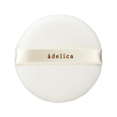 Рассыпчатая пудра Атоми с мягкой пуховкой в комплекте