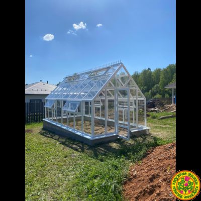 Базовая комплектация теплицы из стекла и алюминия ЧЕСТЕРФИЛД-ЭЙР