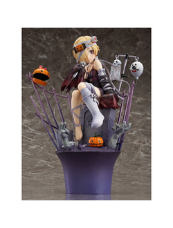 Фигурка 1/7 Коумэ Сирасака (Koume Shirasaka Halloween Nightmare Ver.)