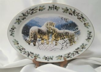 Блюдо &quot;Пора любви&quot; 35см. Серия &quot;Амурский тигр&quot;.