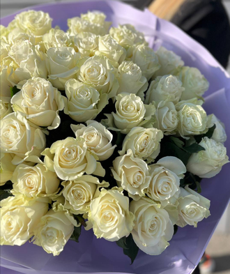 Букет "Космос" из 51 крупной розы