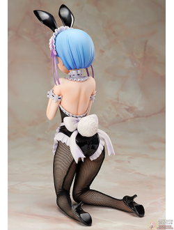 Фигурка 1/4 Рем (Rem Bunny ver.)