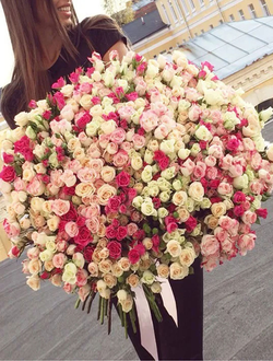 "Нежное Настроение" - Букет из 101 кустовой розы