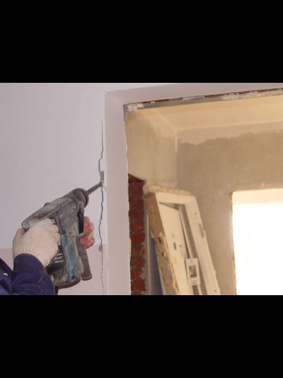 Подготовка проема ( сбивания штукатурки )