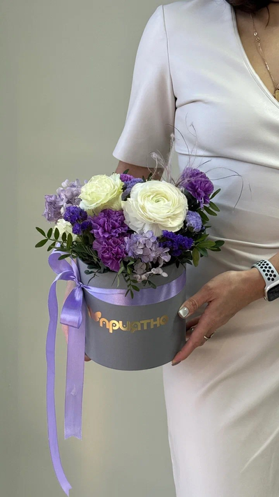 Цветочная композиция цветов на 8 марта № 740