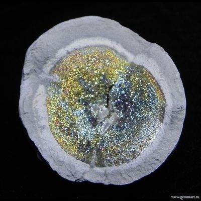 Пирит, &quot;спектропирит&quot;, в полости конкреции. Россия. 63*60*30мм