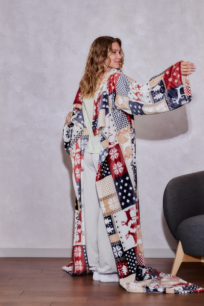 Плед с рукавами "Зимние узоры" из микрофибры (велсофта)