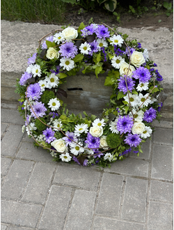 Венок траурный  круглый