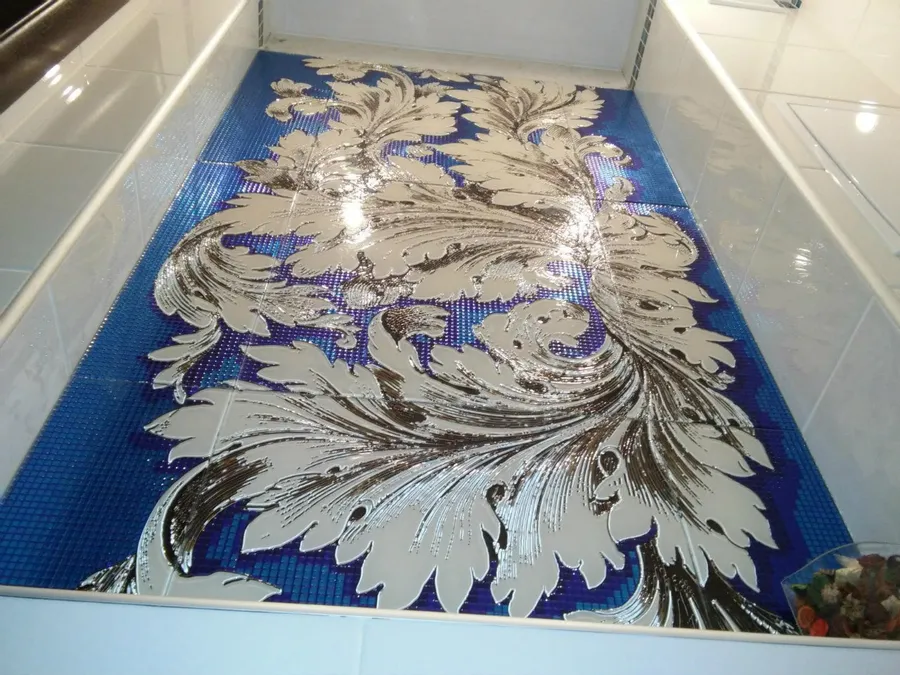 Панно из стекла