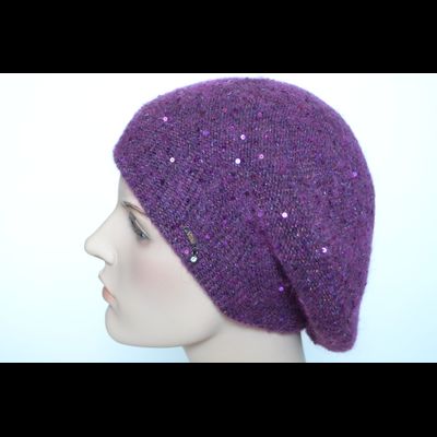 zhenskiy-vyazaniy-beret-fuksiya-s-payetkami-vizio-italiya-6917