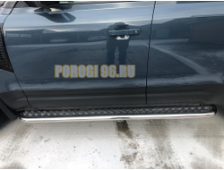 Пороги с накладным листом d53 для Land Rover Defender (2020-...)