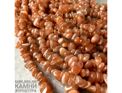 «Солнечный камень» яркий полевой шпат крошка 5-12 мм мстр. Танзания , цена за нить 19 см