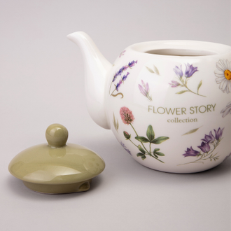 Чайник "Цветочная история" 900 мл