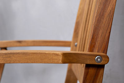 Стул из акации Oxford складной с подлокотниками