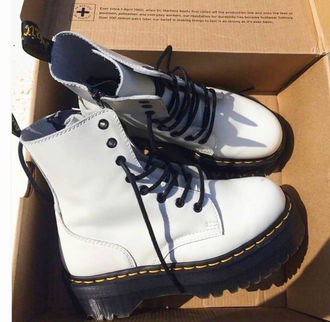 Ботинки Dr Martens Jadom Smooth White на толстой подошве белые