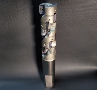 Фреза составная по металлу со сменными пластинами кукуруза 32 мм BAP400R-C32-D32-100M-220L-2T-16P