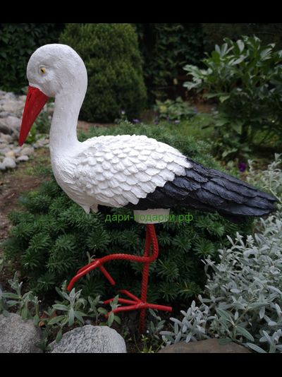 Аист 72*35см  1,1кг  полистоун Россия  1585/012665** Аист - является символом новой жизни. Согласно русским народным поверьям, аист - птица, приносящая счастье в Ваш дом. Также аист покровительствует рождению детей.