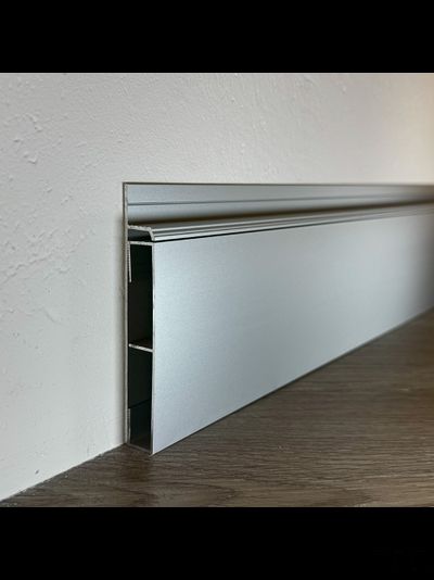 Плинтус скрытого монтажа PRO DESIGN 323 анодированный