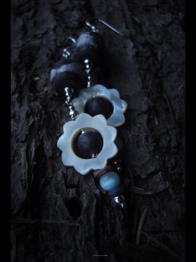 Благотворительность. Бохо-серьги с перламутром "Предзимний лес" (2 вида)