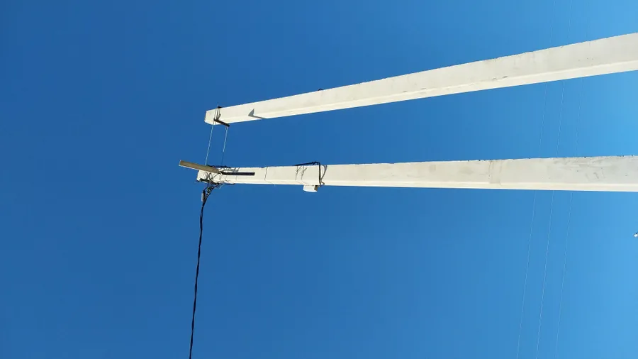 Монтаж опор, воздушной ЛЭП, освещения в СНТ "Рамонский берег"