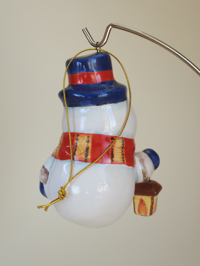 Снеговик с фонариком